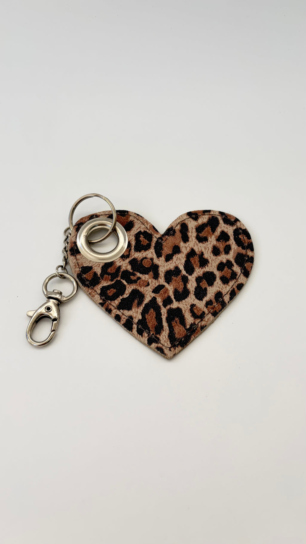 Llavero de cuero corazón Animal print Leopard